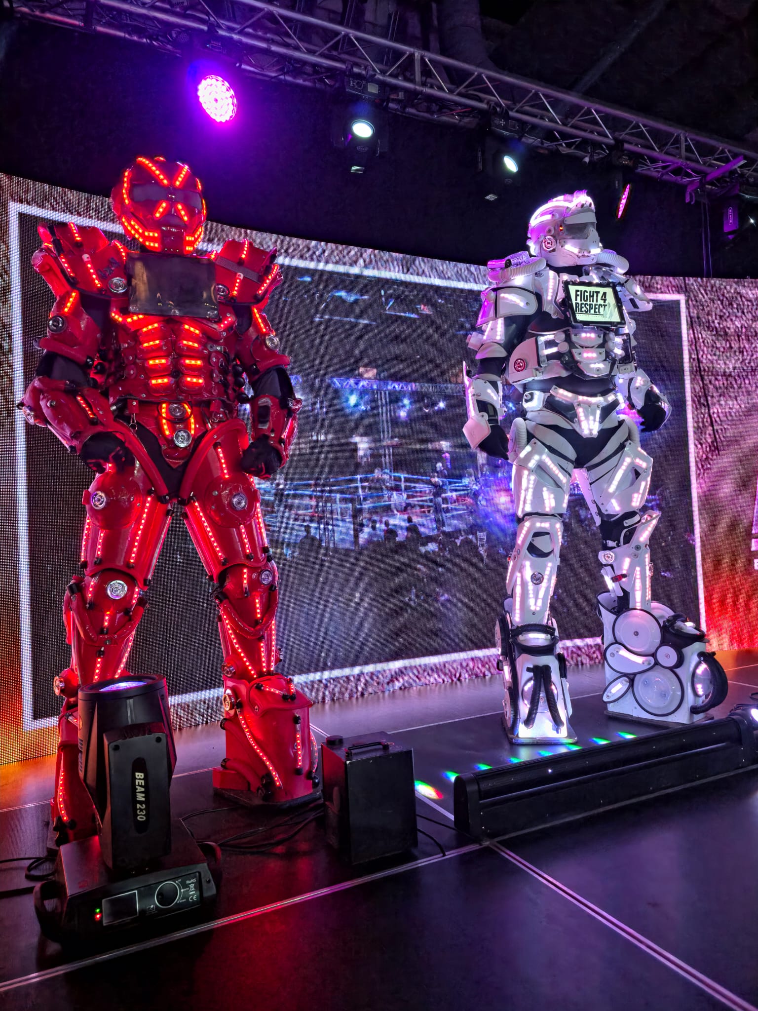 Led Robot Google LED Robot Huren | Galaxy LED Robots - Shows voor Events
